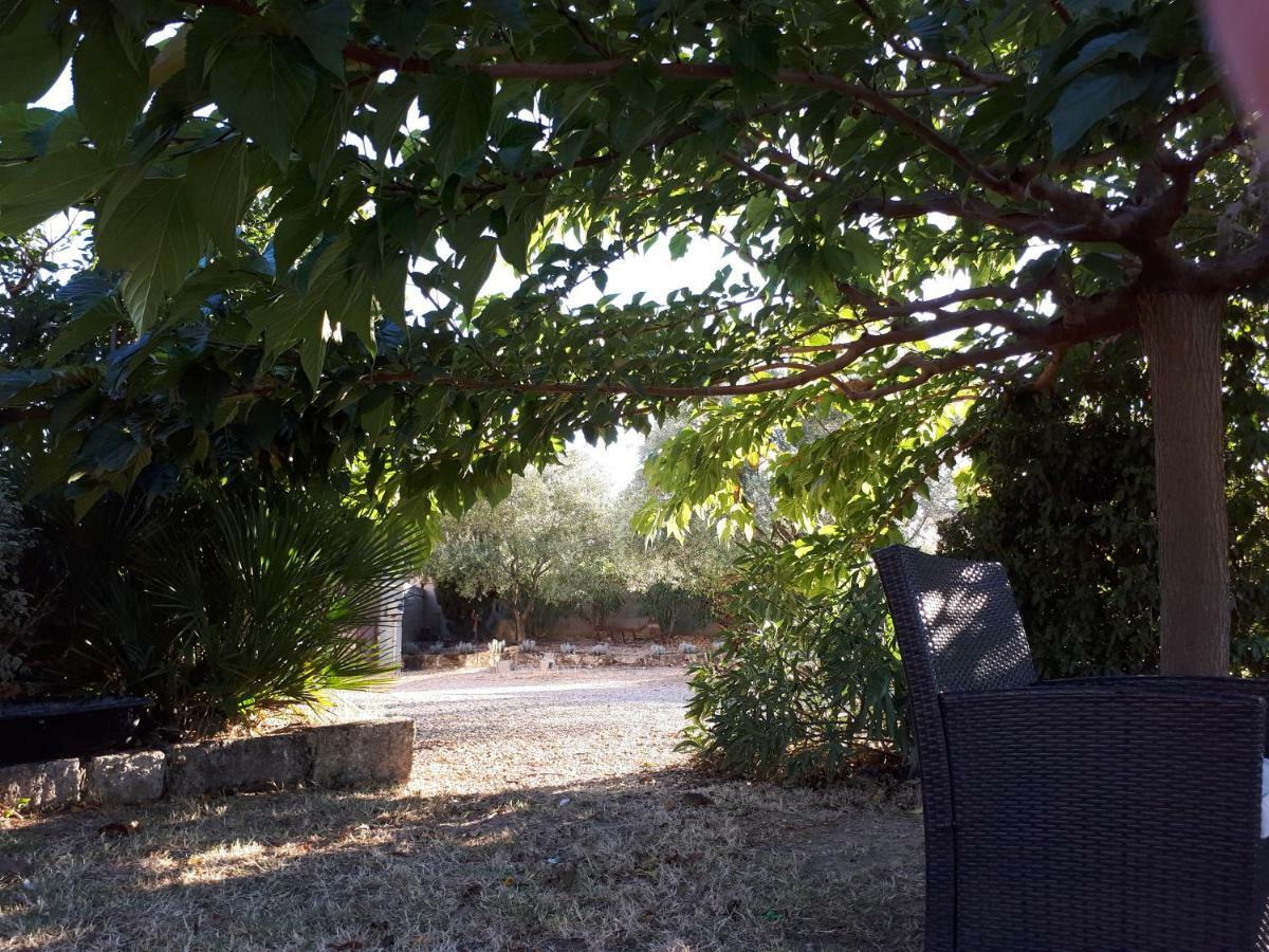 Villa Mas de la Frigoule Le Pouget Exterior foto